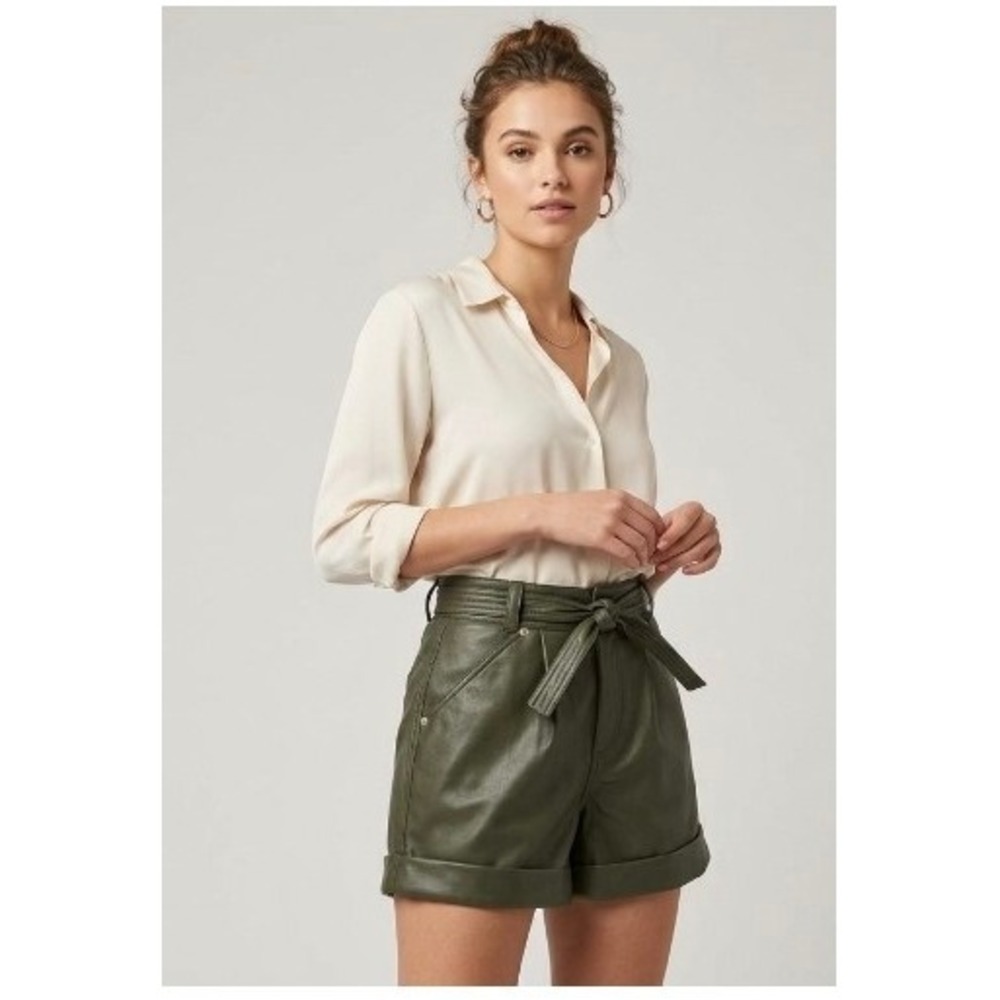 BlankNYC Vegan Leather Paperbag Waist Shorts Olive Green 45JJ8584NOK Size 28